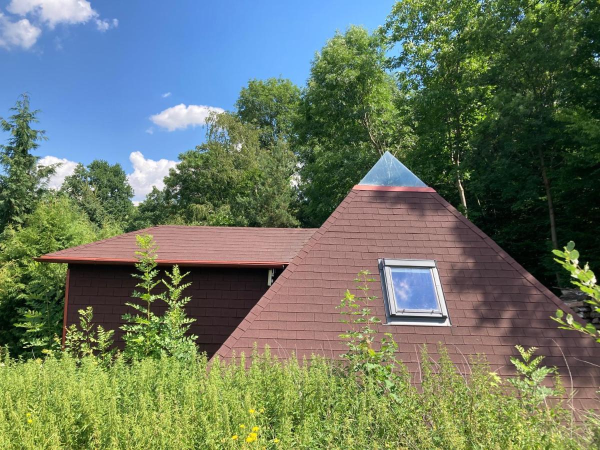 Pyramida Villa Nasavrky Exterior foto